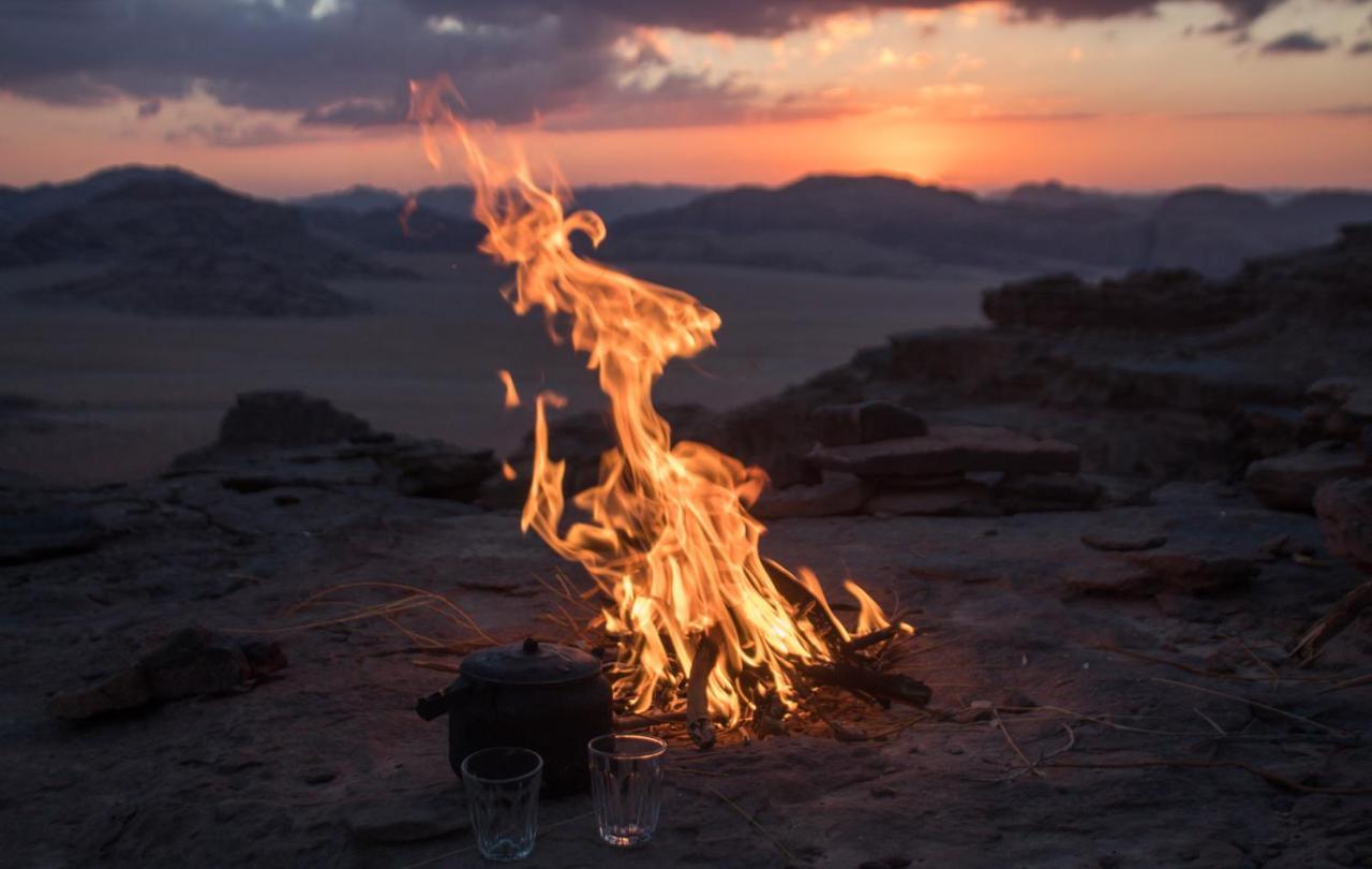 Sunset Oasis Camp Hotel Aqaba Bagian luar foto
