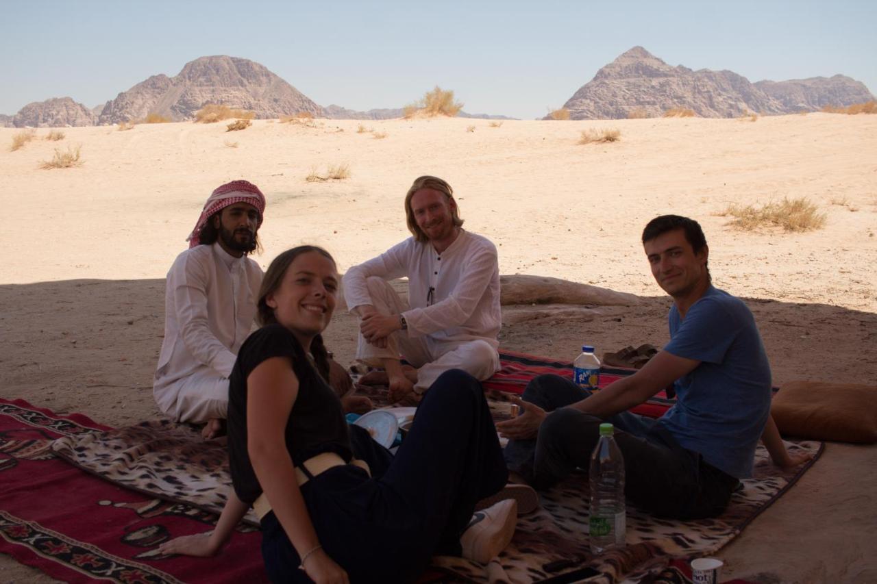 Sunset Oasis Camp Hotel Aqaba Bagian luar foto