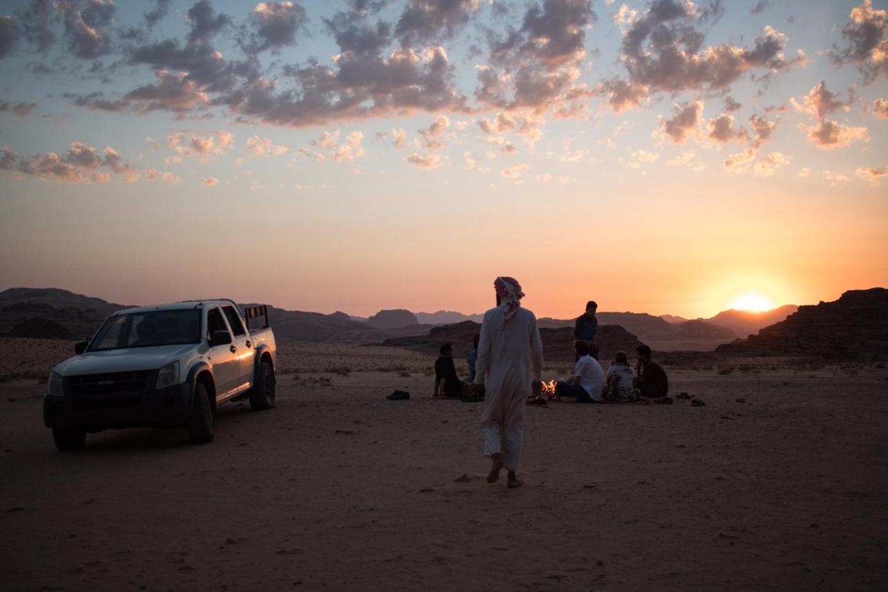 Sunset Oasis Camp Hotel Aqaba Bagian luar foto