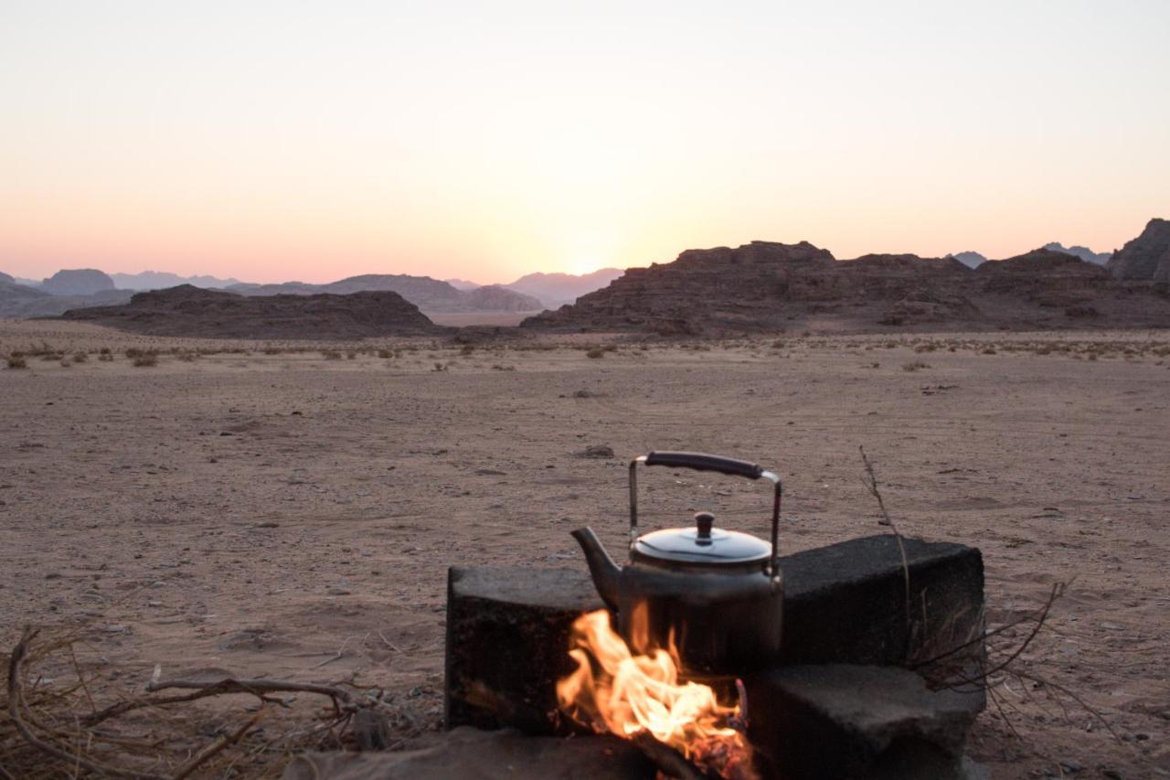 Sunset Oasis Camp Hotel Aqaba Bagian luar foto